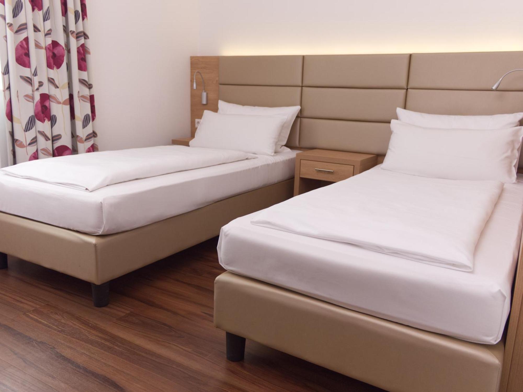 Hotel Wuebbel Spelle Bagian luar foto